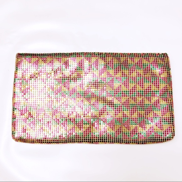 Whiting & Davis Handbags - Whiting & Davis Vintage 80s Mesh Clutch Whiting & Davis Handbags - Whiting & Davis Vintage 80s Mesh Clutch